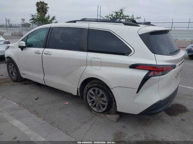 Toyota Sienna Xle