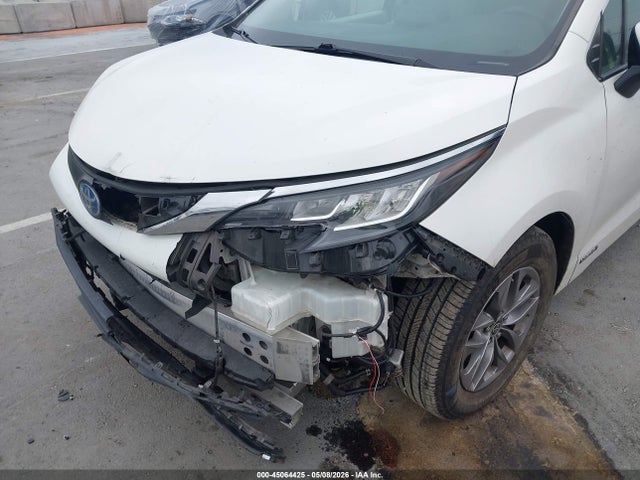 Toyota Sienna Xle