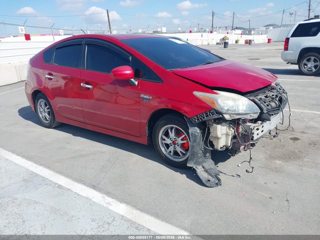 Salvage Toyota Prius Image