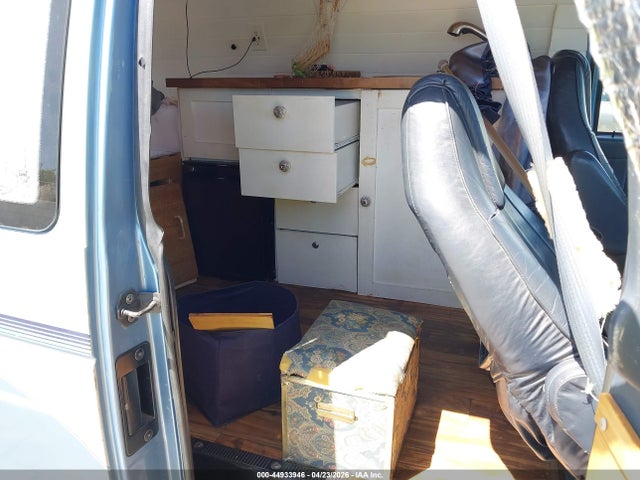 Ford Econoline E150 Van