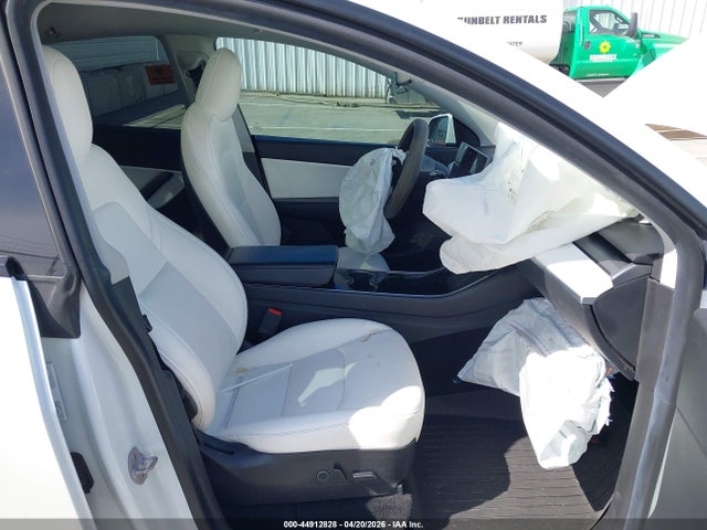 Tesla Model Y Long Range Dual Motor All-wheel Drive