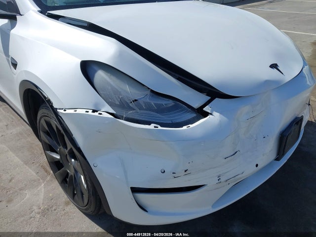 Tesla Model Y Long Range Dual Motor All-wheel Drive