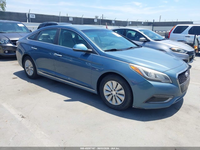 Salvage Hyundai SONATA Image