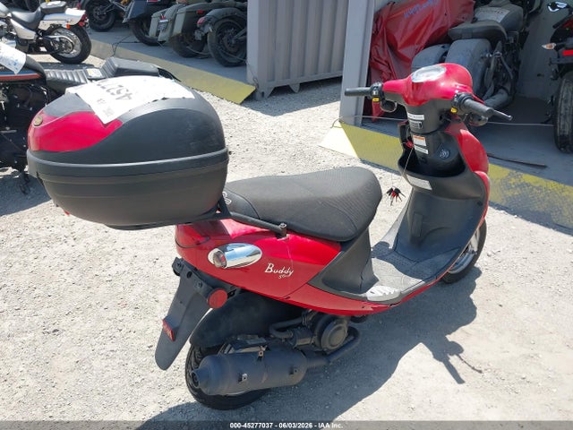 Genuine Scooter Co. Buddy 50