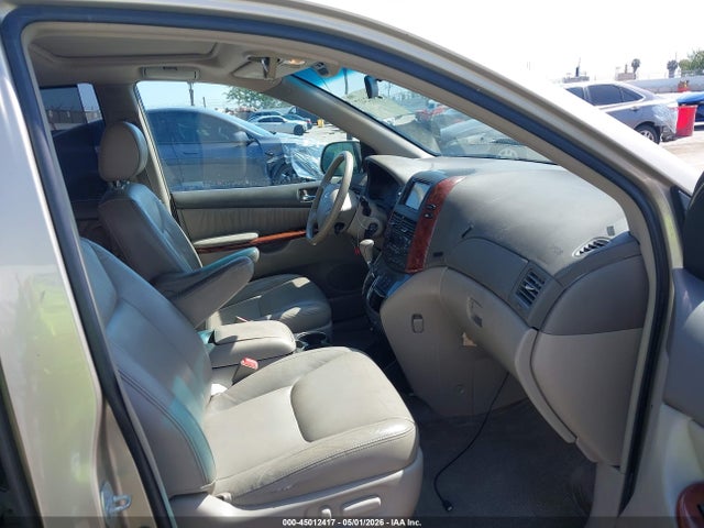 Toyota Sienna Xle