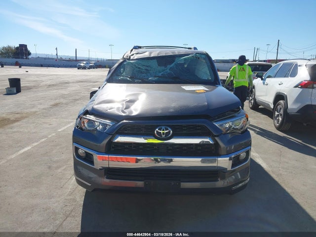 Toyota 4Runner Limited