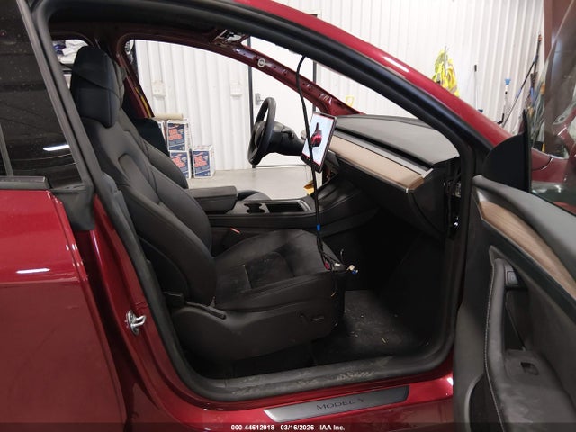 Tesla Model Y Long Range Dual Motor All-wheel Drive