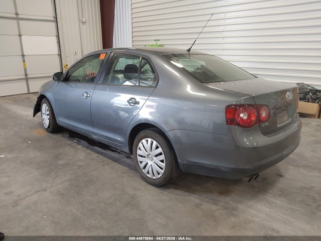 Volkswagen Jetta S