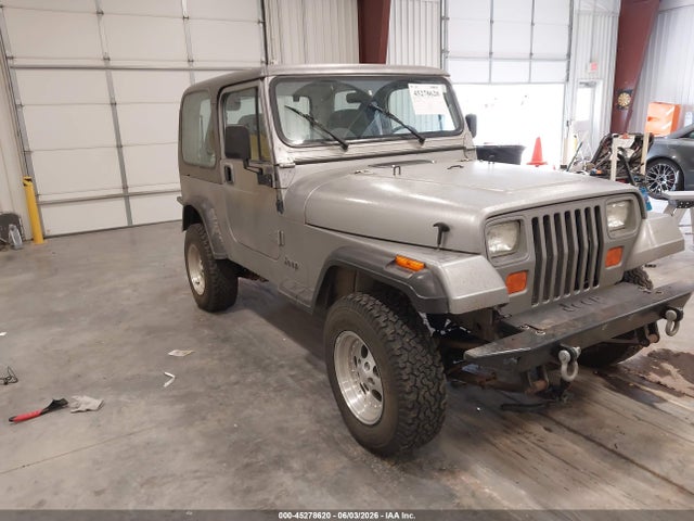 Salvage Jeep Wrangler Image