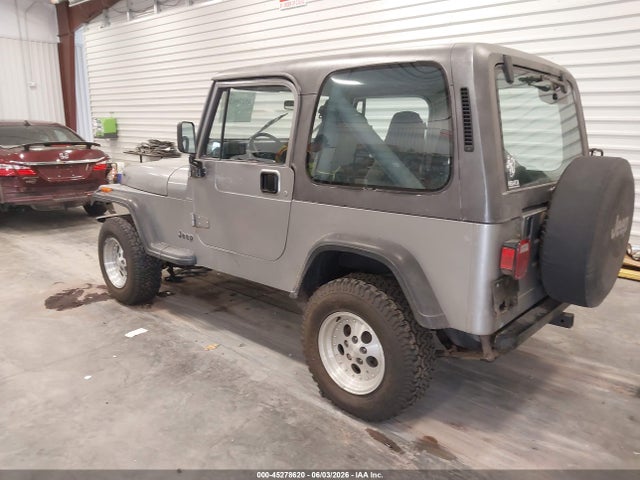 Jeep Wrangler S