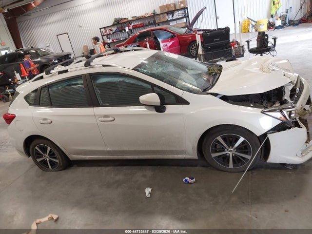 Subaru Impreza Premium 5-door