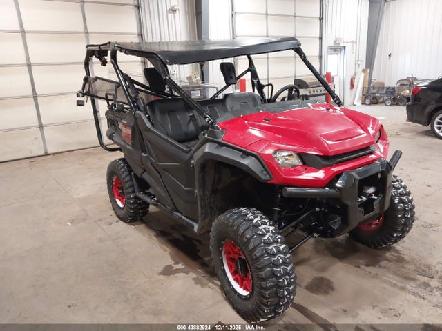 Salvage Honda Sxs1000 Image