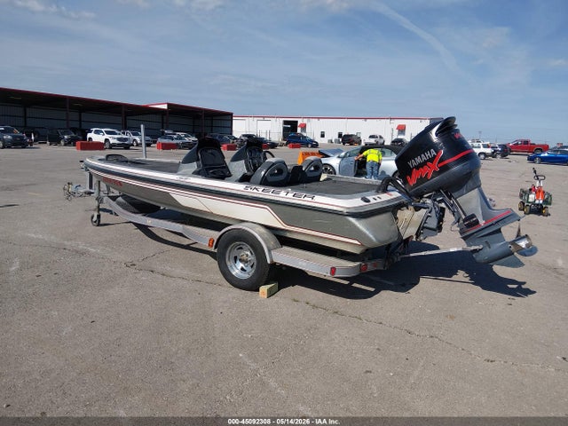 Skeeter 18