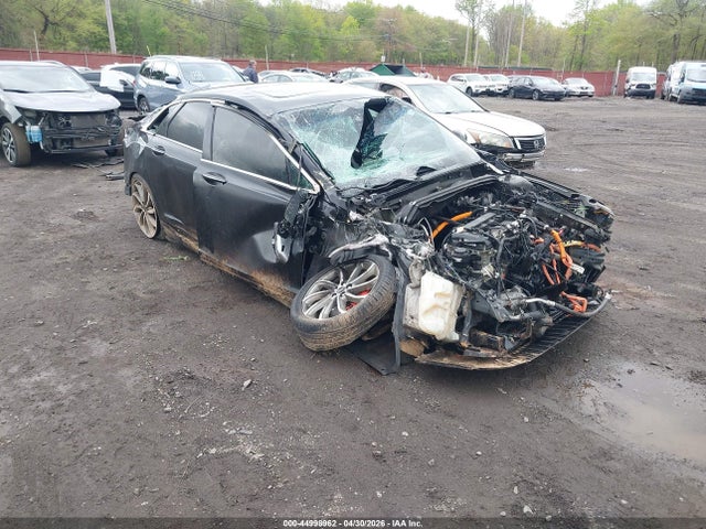 Salvage Lincoln MKZ Hybrid Image