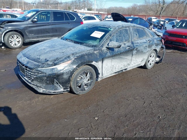 Hyundai ELANTRA Sel