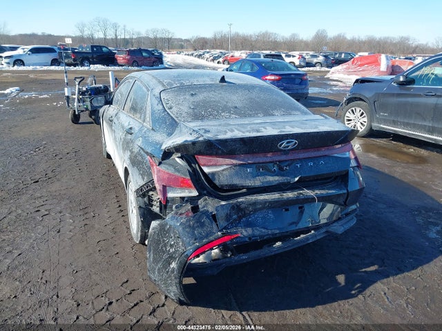 Hyundai ELANTRA Sel