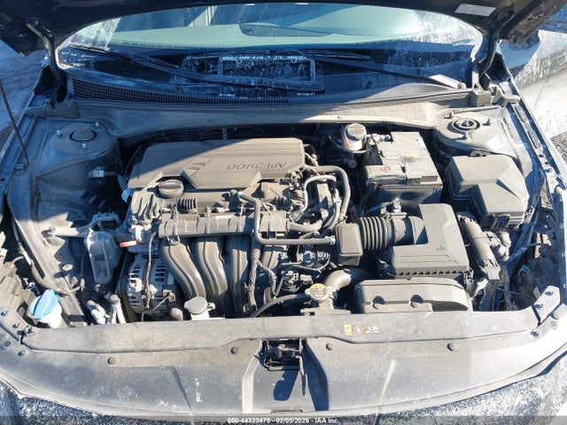 Hyundai ELANTRA Sel