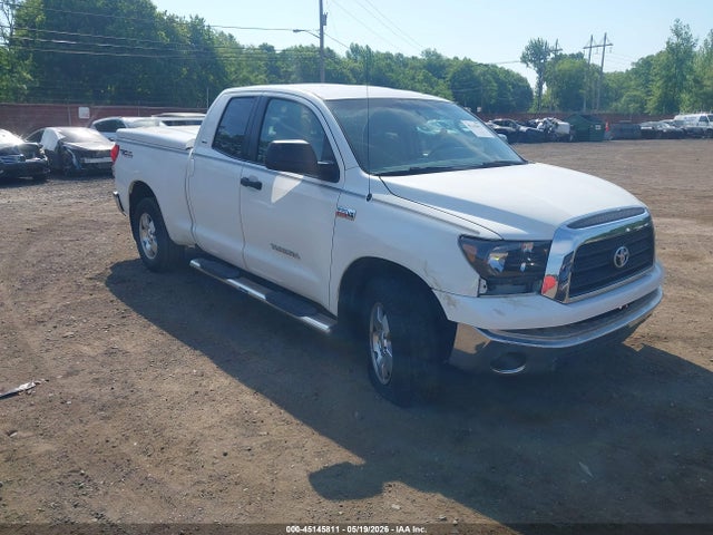Salvage Toyota Tundra Image