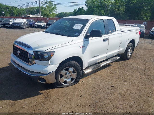 Toyota Tundra Sr5 5.7l V8
