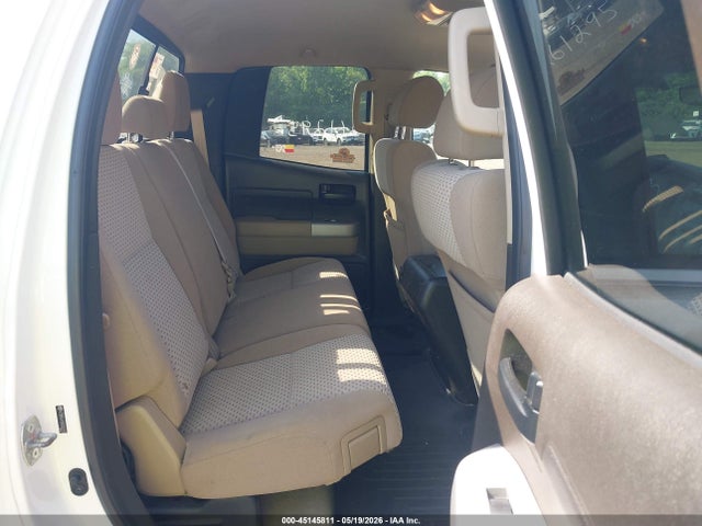 Toyota Tundra Sr5 5.7l V8