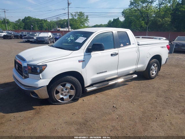 Toyota Tundra Sr5 5.7l V8