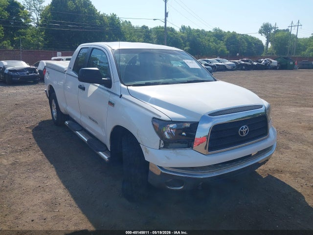 Toyota Tundra Sr5 5.7l V8