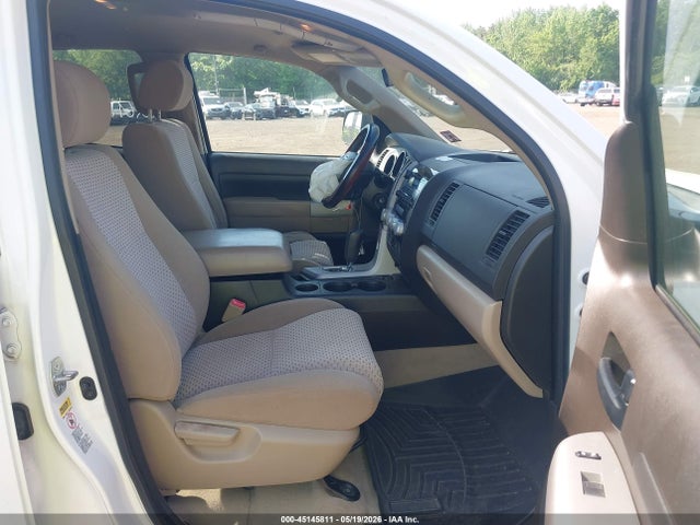 Toyota Tundra Sr5 5.7l V8