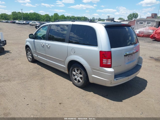 Chrysler Town & Country Touring