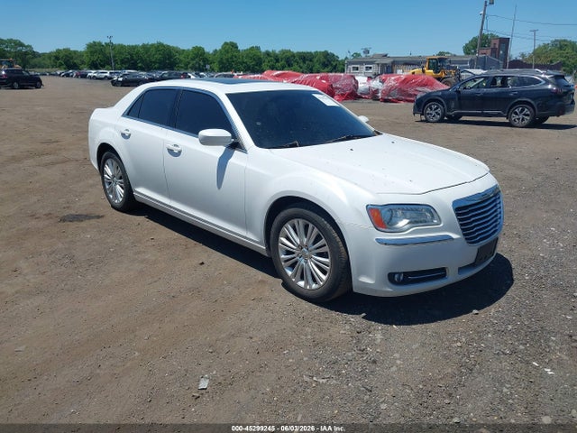 Salvage Chrysler 300 Image