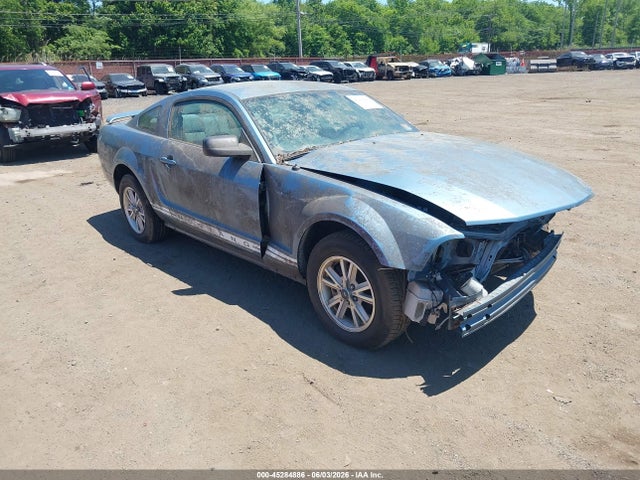 Salvage Ford Mustang Image