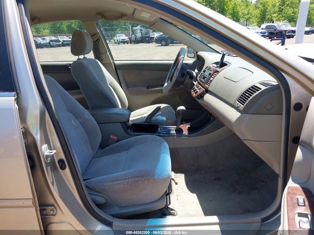 Toyota Camry Le