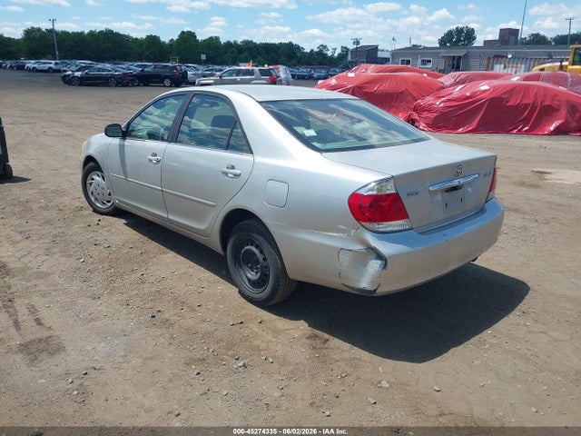 Toyota Camry Std