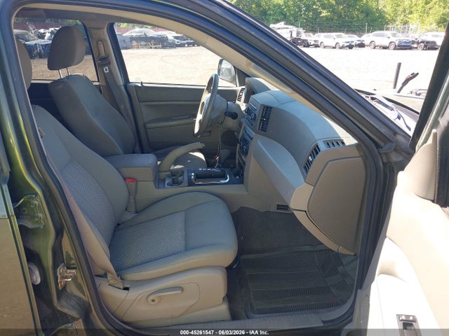 Jeep Grand Cherokee Laredo