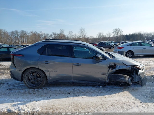 Toyota Bz Xle Plus