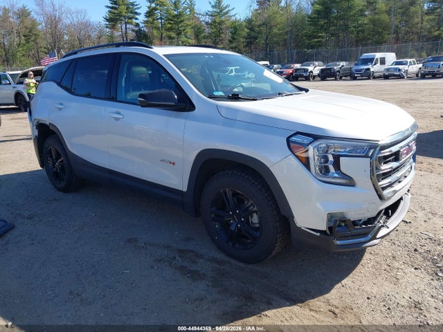 Salvage GMC Terrain Image