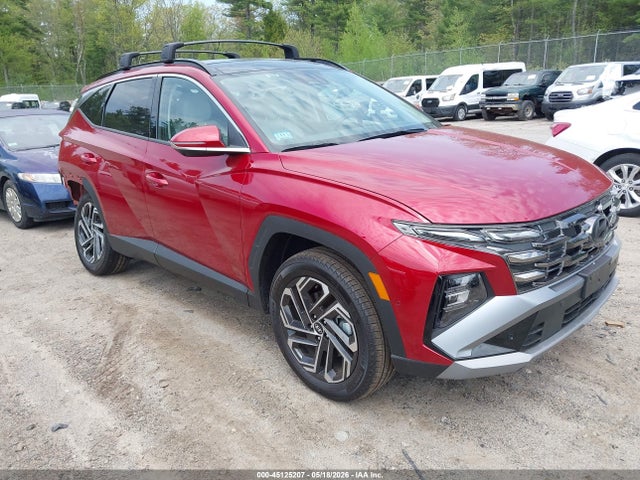 Salvage Hyundai TUCSON Image