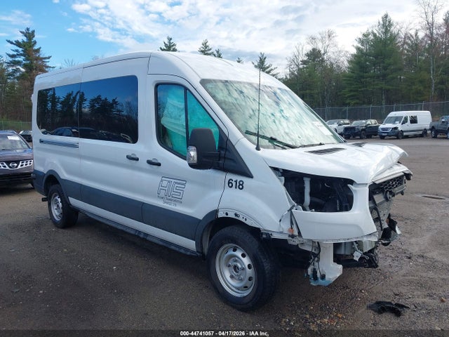 Salvage Ford Transit Image