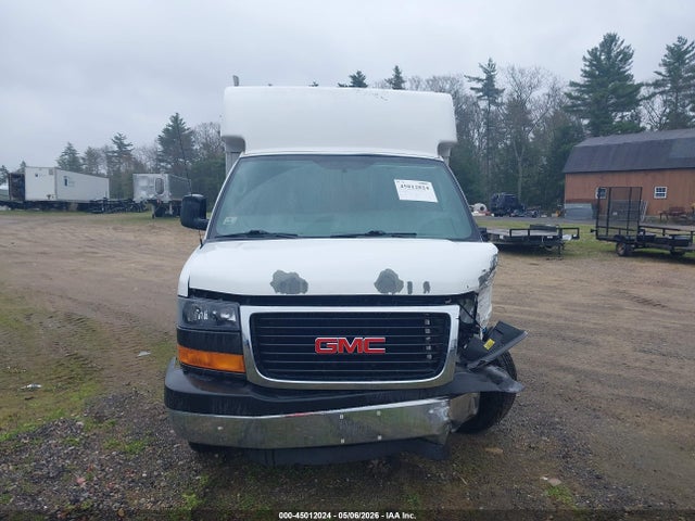 General Motors Savana Cutaway Work Van