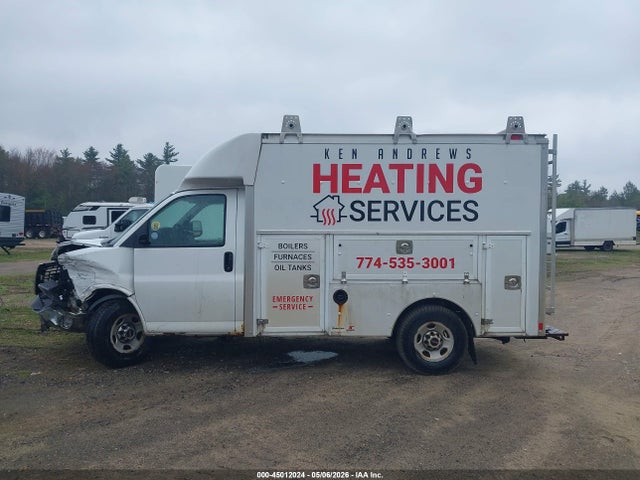 General Motors Savana Cutaway Work Van