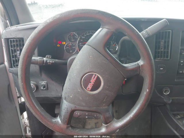 General Motors Savana Cutaway Work Van