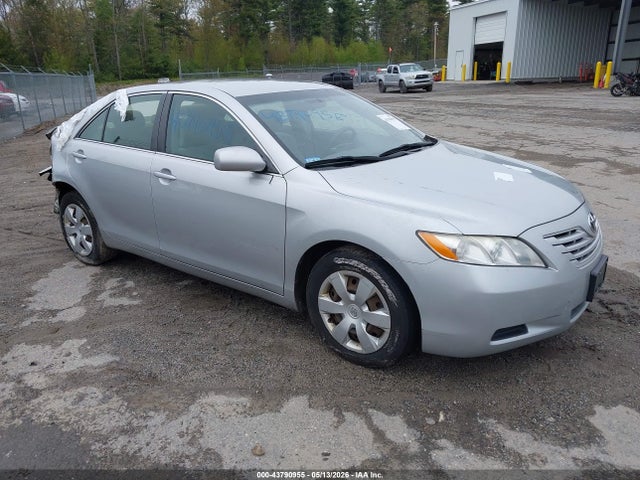 Salvage Toyota Camry Image