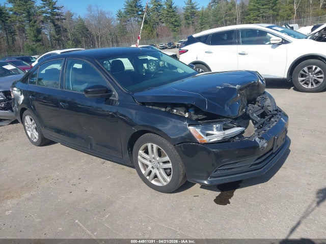 Salvage Volkswagen Jetta Image