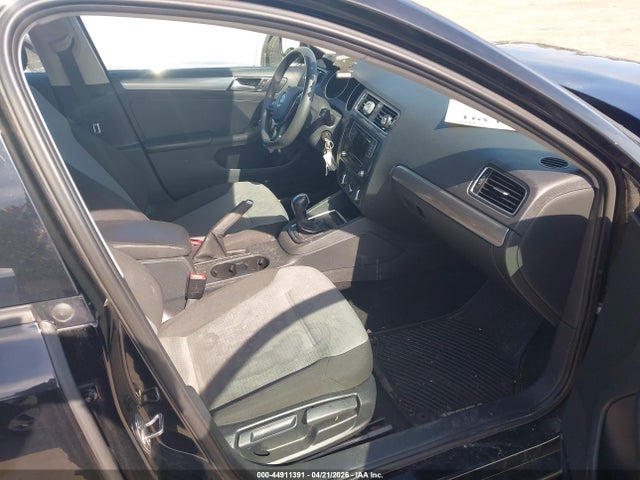 Volkswagen Jetta 1.4t S