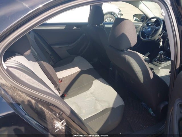 Volkswagen Jetta 1.4t S