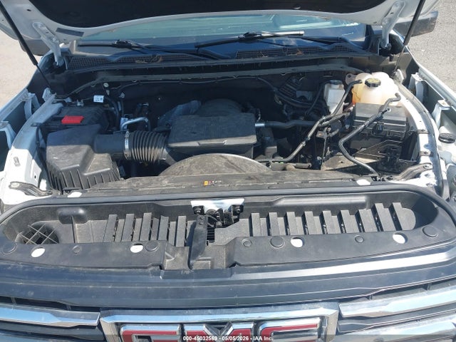 General Motors Sierra 3500HD 4wd  Long Bed Sle