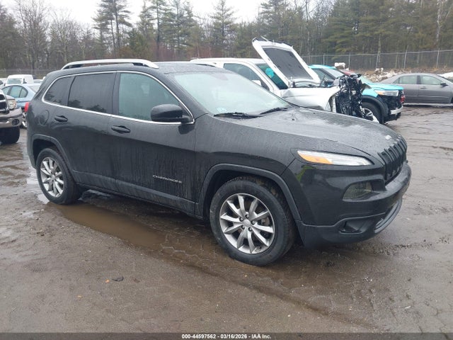 Salvage Jeep Cherokee Image
