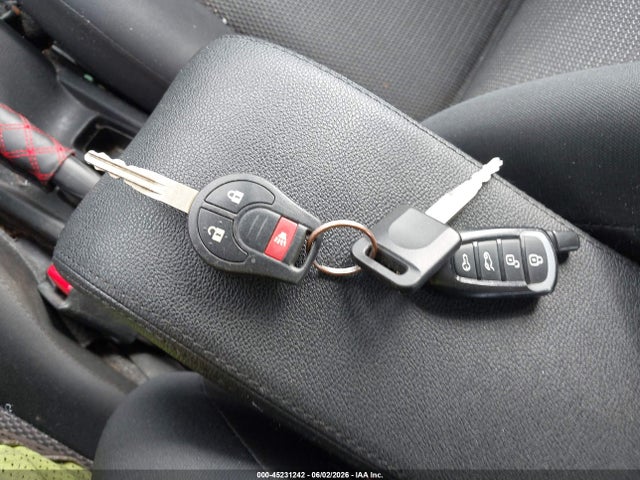 Nissan Versa 1.6 Sv