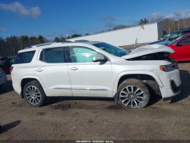 GMC Acadia Awd Denali