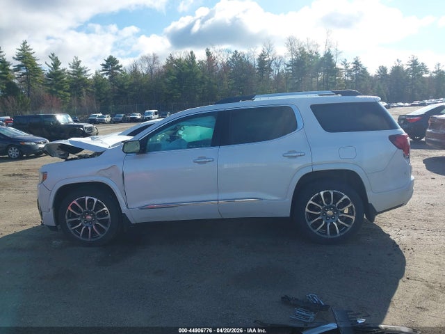 GMC Acadia Awd Denali