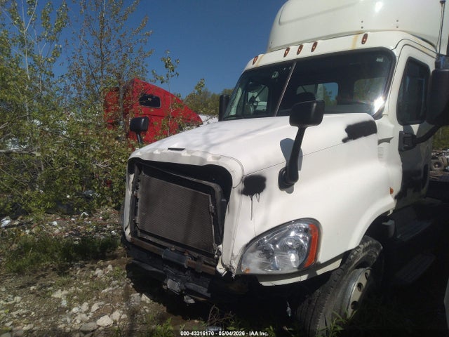 Salvage Freightliner Cascadia 125 Image
